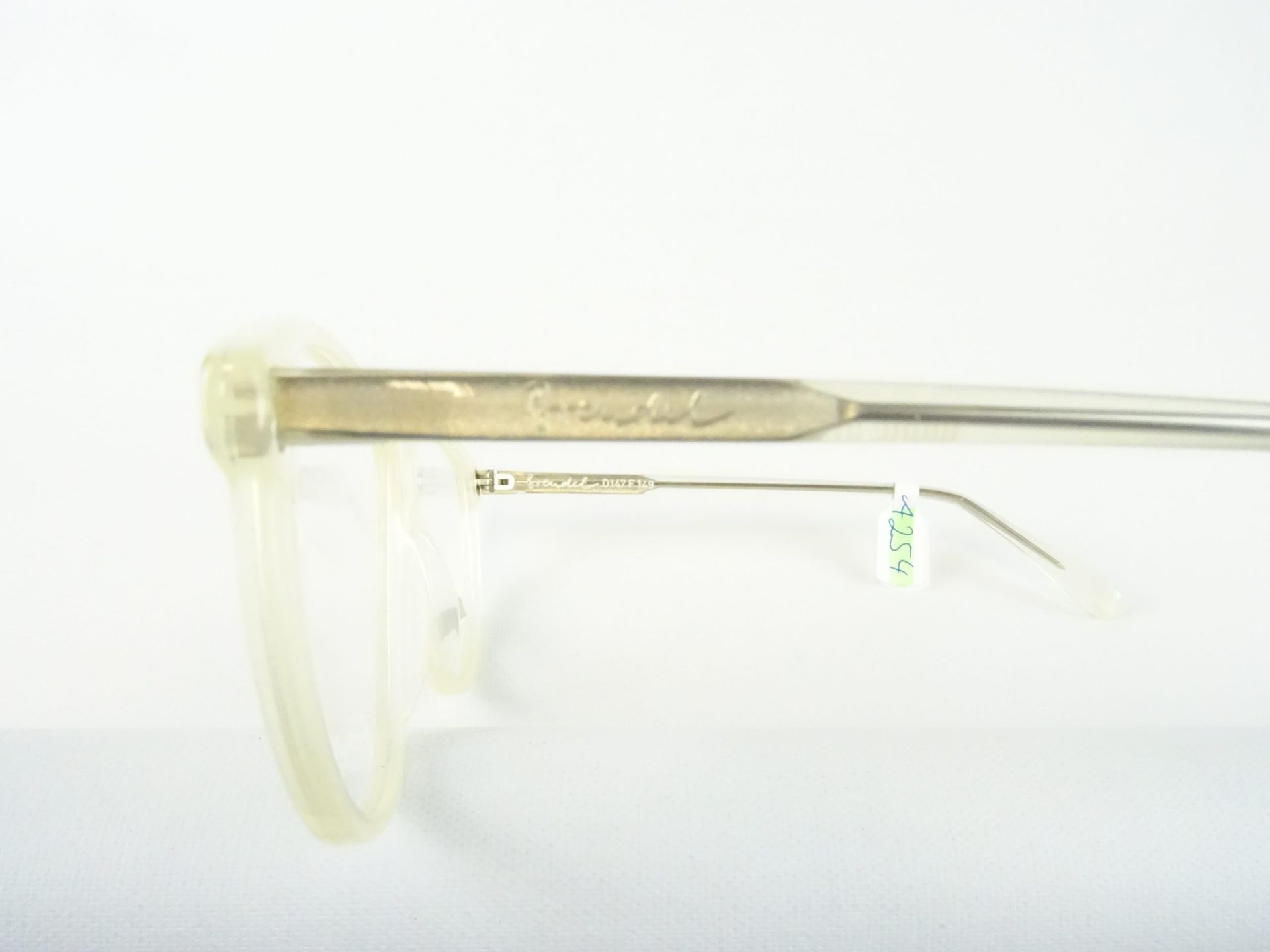 BRENDEL Vintagebrille helle Brillenfassung Damenbrille milchig weiß 70er/70s Hippiebrillen große Butterflyform ausgefallen Gr. M – Bild 4