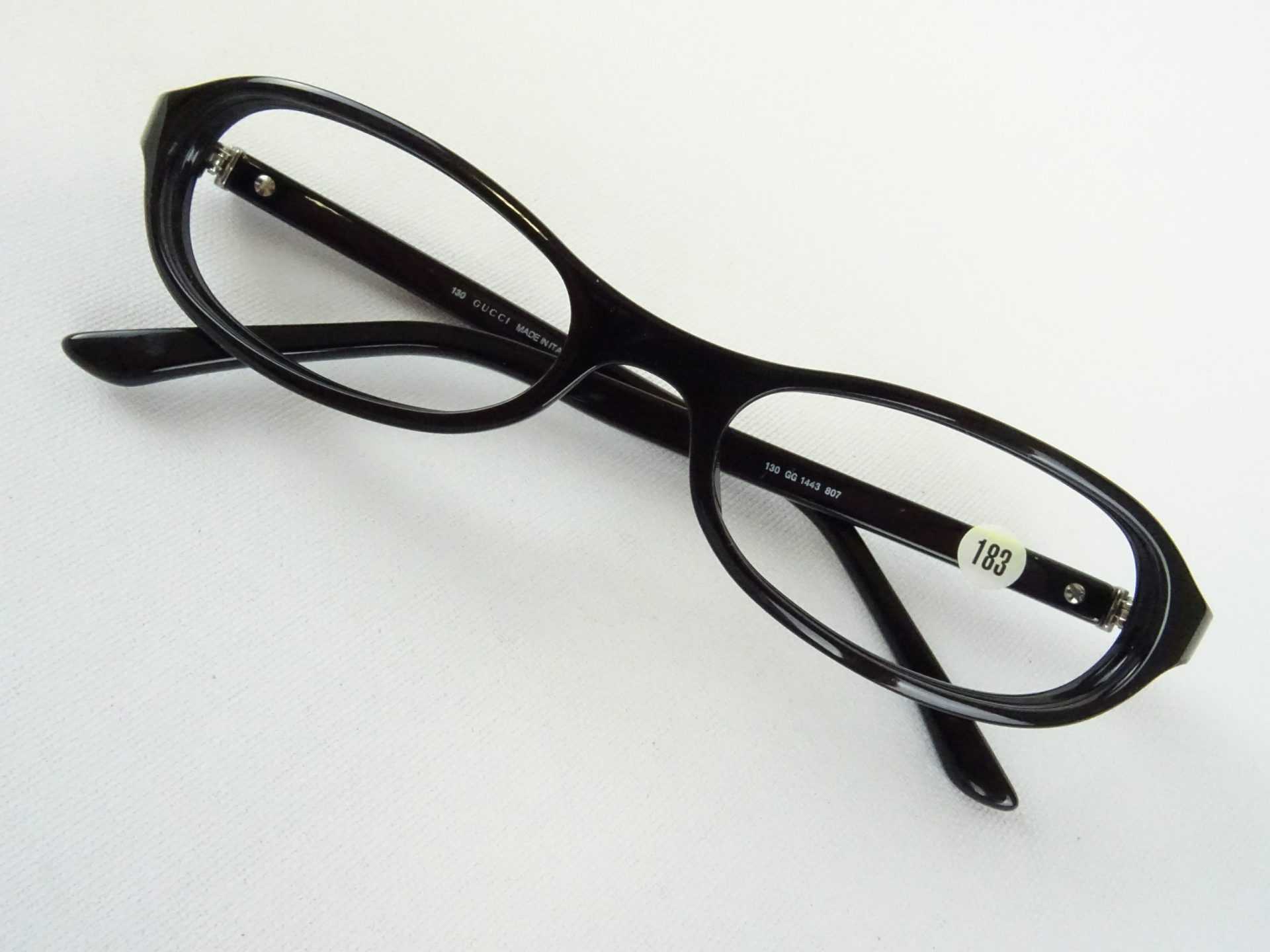 Schwarze GUCCI Mod. 1443 Brille Damenfassung Designerbrille mit flacher schmaler Form schmal Gr. M – Bild 2