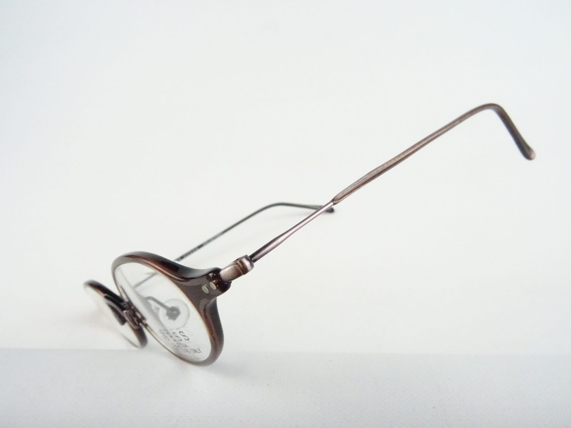Guess Brille braune Brillenfassung Unisex Brillen kleine ovale Form Kunststoff gestell mit Nasenstegen Oberlehrerstil ausgefallen Gr. M – Bild 7