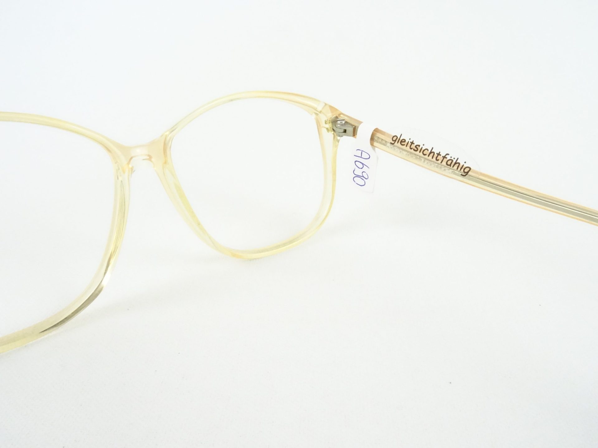 Rodenstock Hippiebrille pastellfarbene Vintagebrille Brillengestelle für schmale Nase kleinere Gesichter 70s 70er extragroße Glasform Gr. S – Bild 5