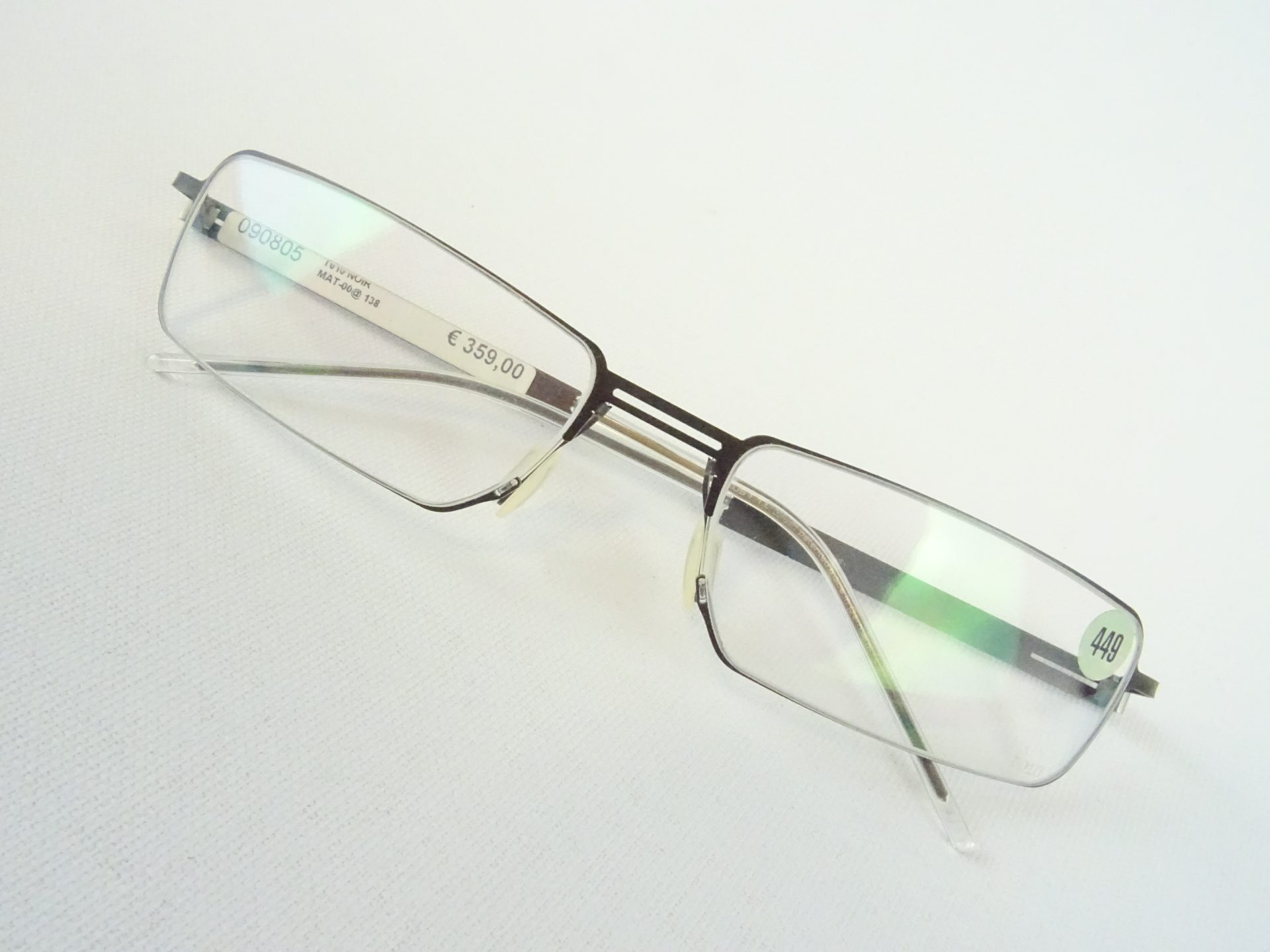 Titanbrille MARKUS T. T010 Brillenfassung schwarz Titangestelle schmal eckig für Allergiker filigran leicht Gr. M – Bild 2